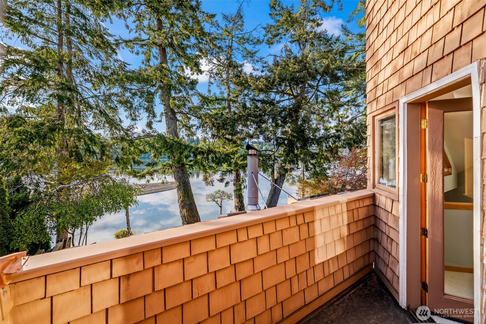 3048 Steamboat Island Road NW