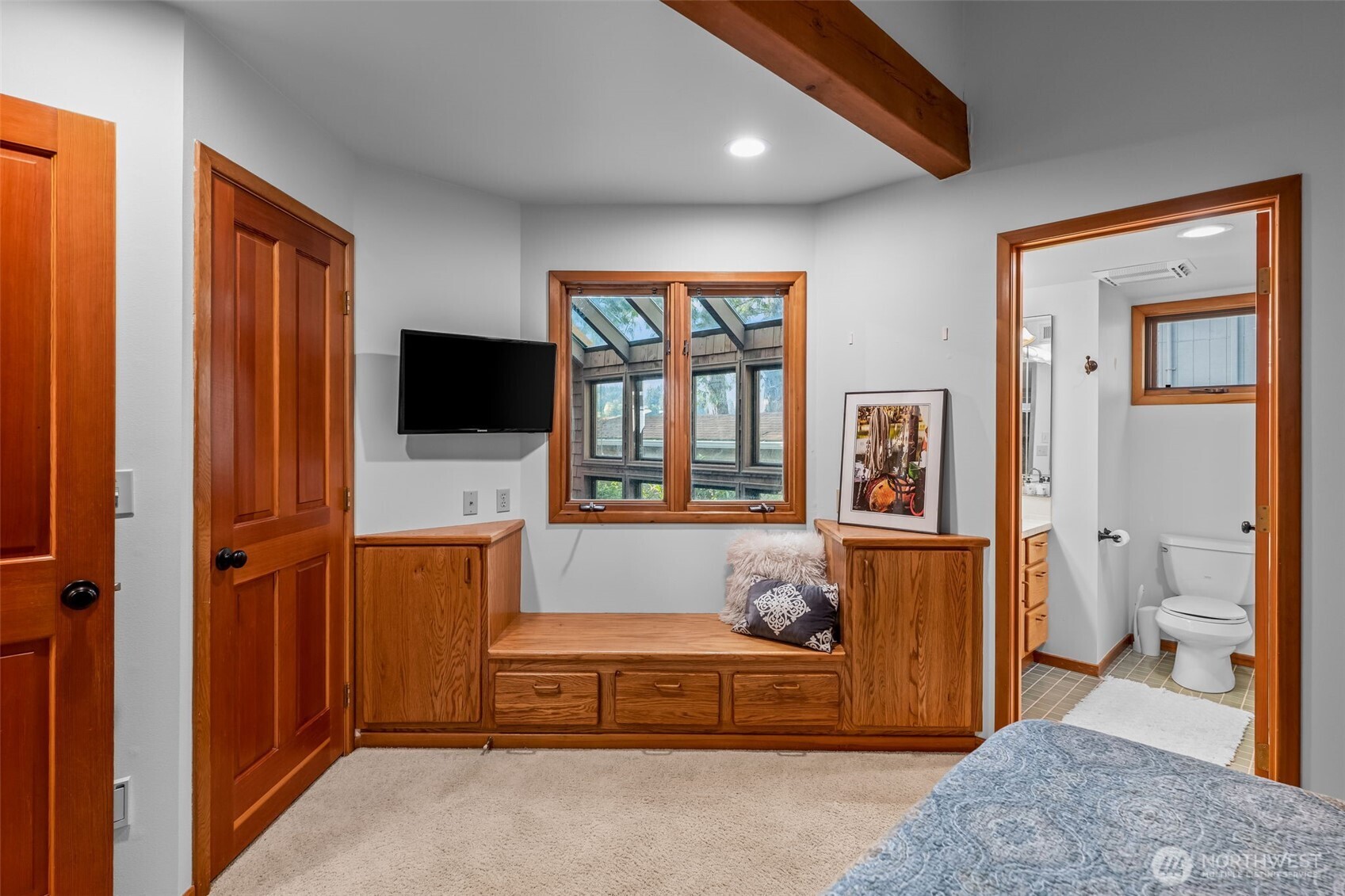 3048 Steamboat Island Road NW