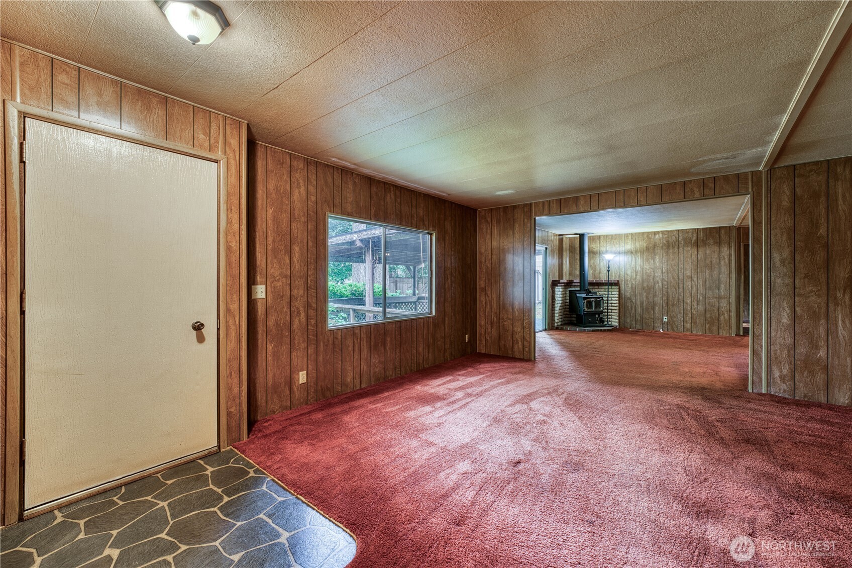270 NE Saber Drive