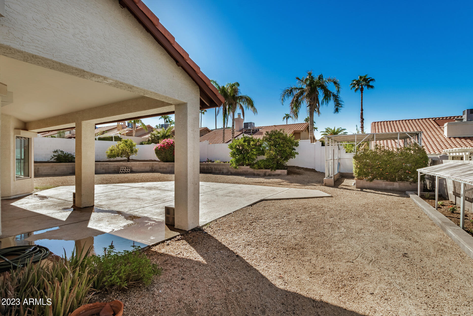 1037 E LE MARCHE Avenue