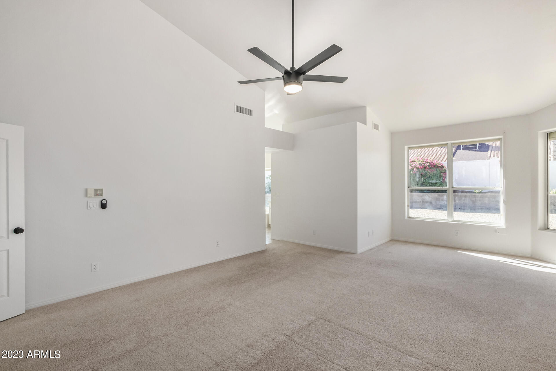 1037 E LE MARCHE Avenue