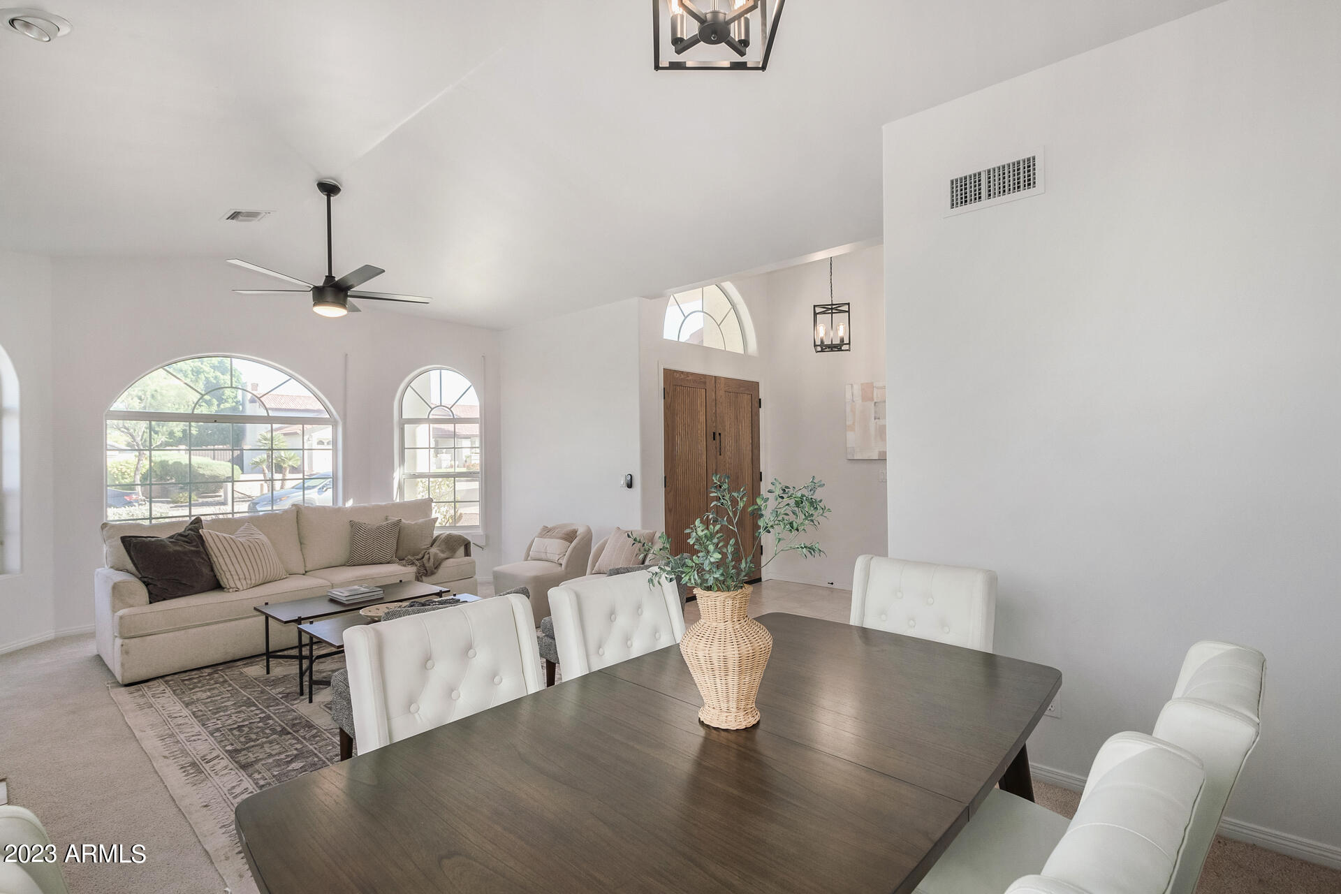 1037 E LE MARCHE Avenue