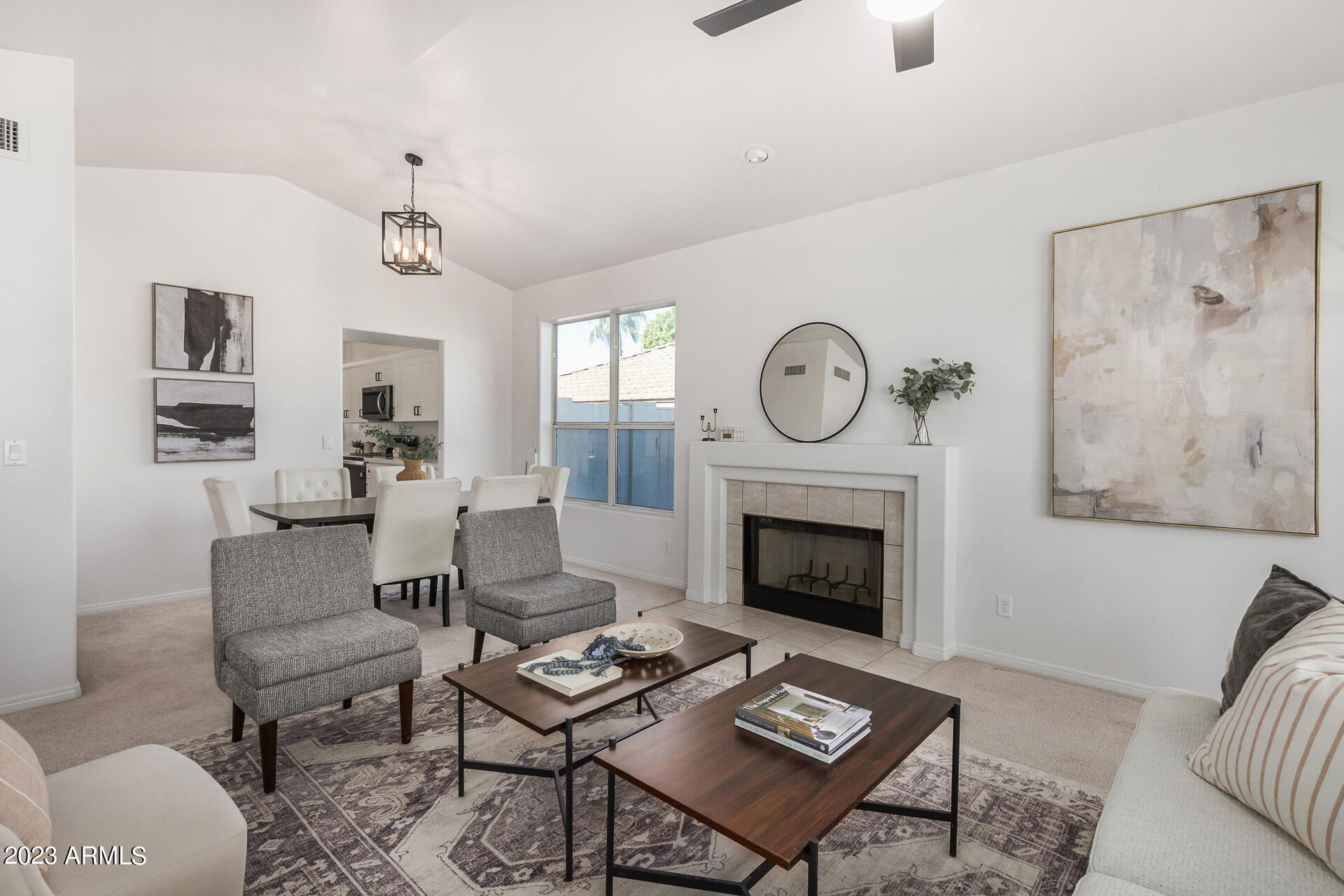 1037 E LE MARCHE Avenue