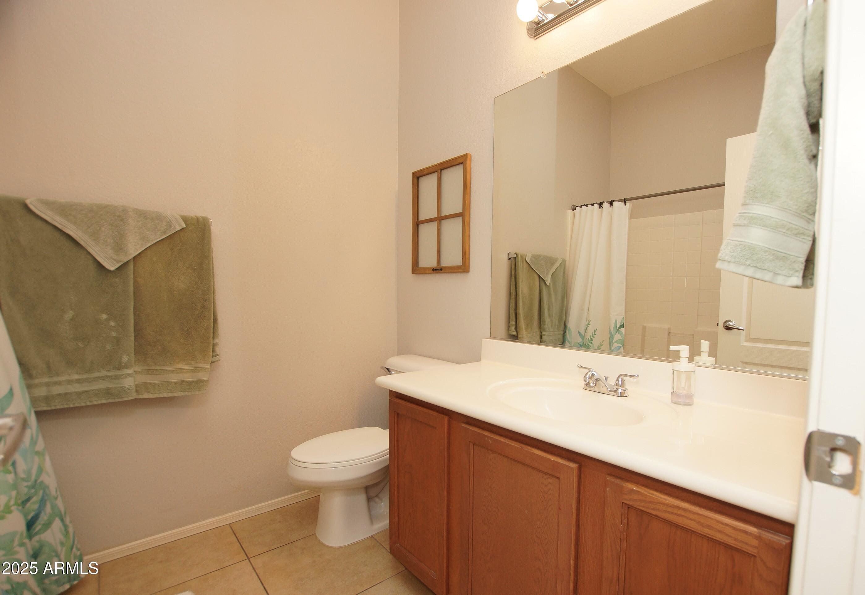 2150 W ALAMEDA Road, 1037