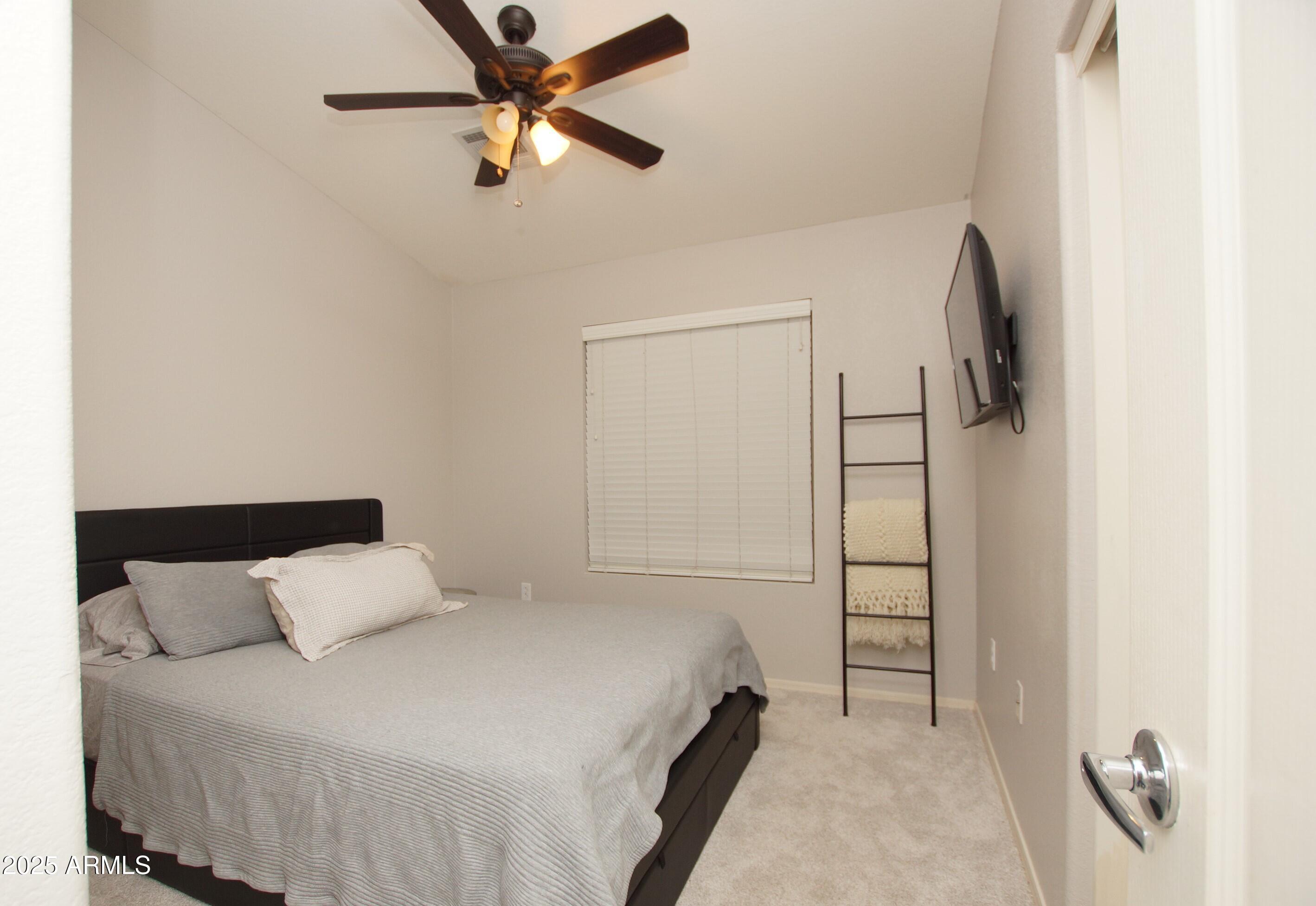 2150 W ALAMEDA Road, 1037
