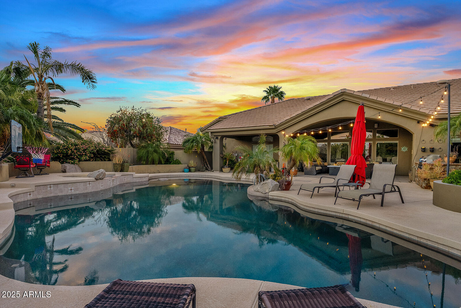4055 N RECKER Road, 82