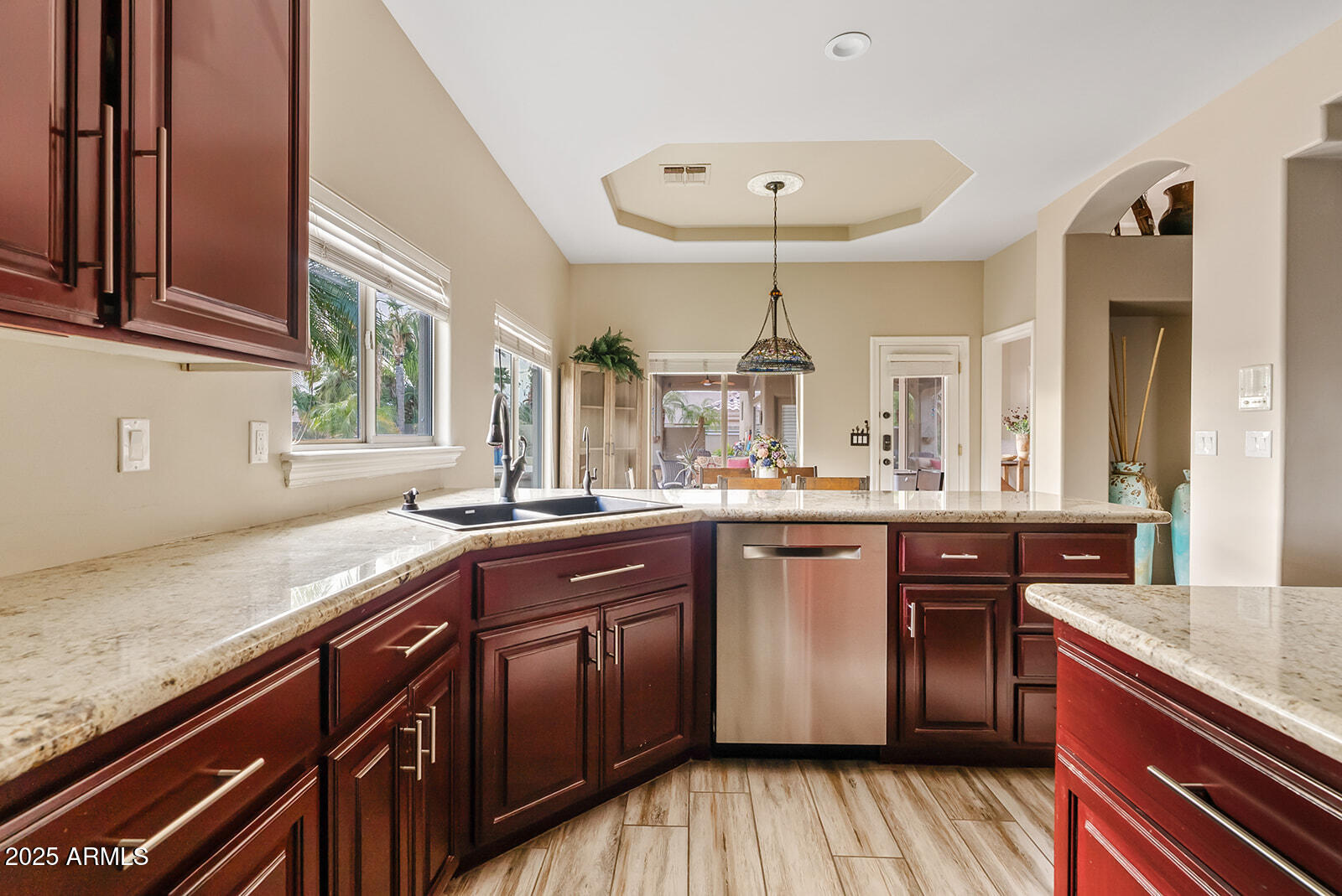 4055 N RECKER Road, 82
