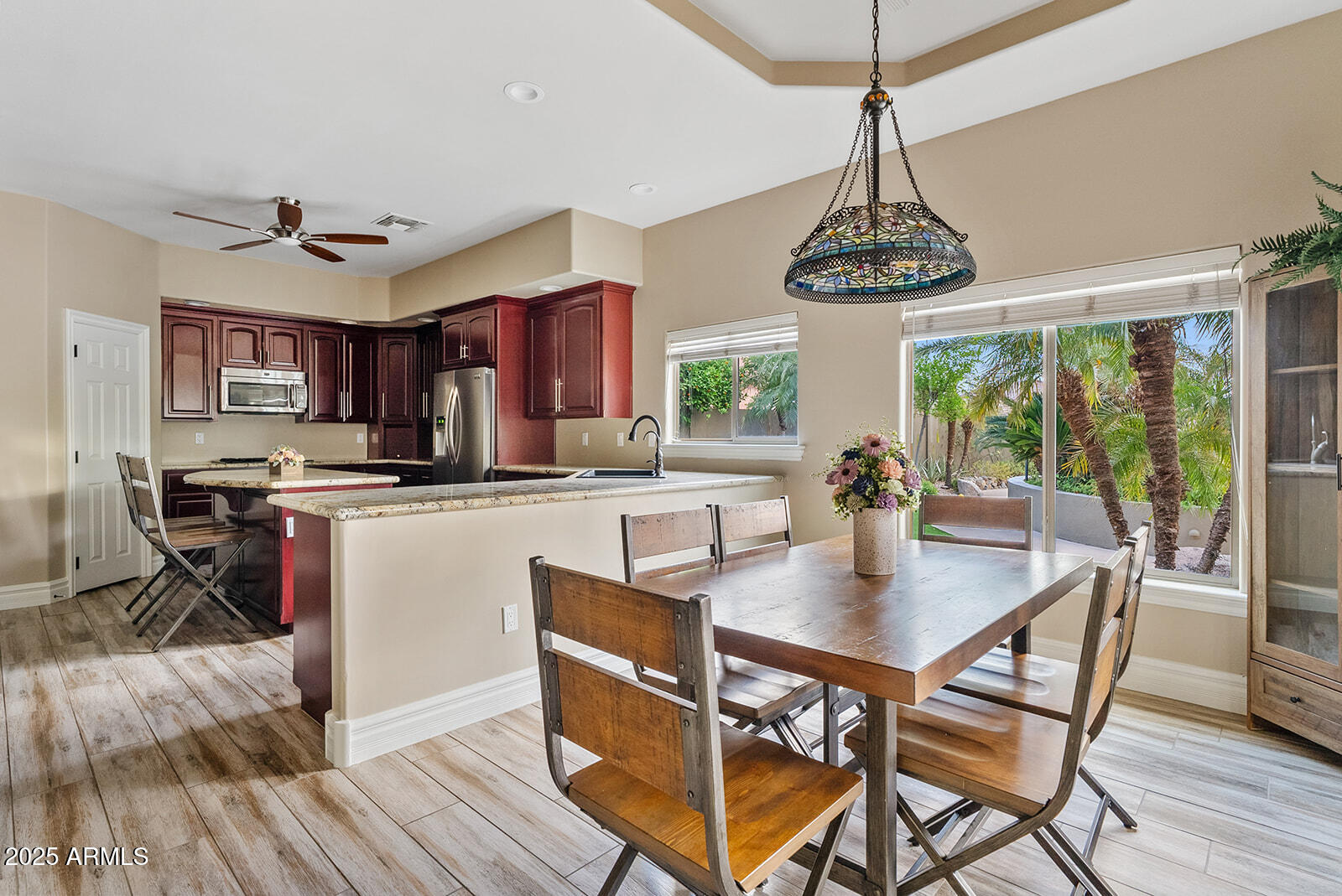 4055 N RECKER Road, 82
