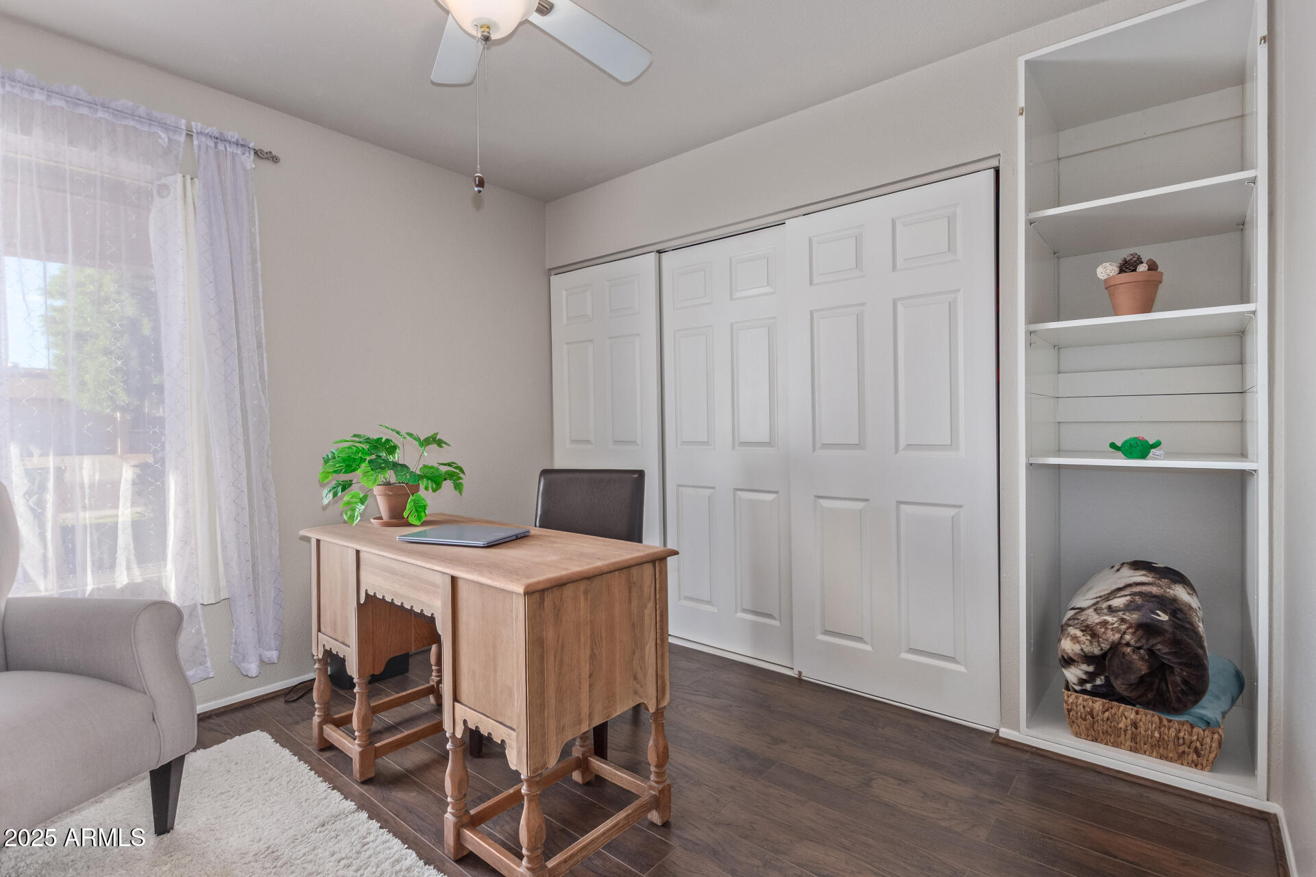 5529 W VILLA MARIA Drive