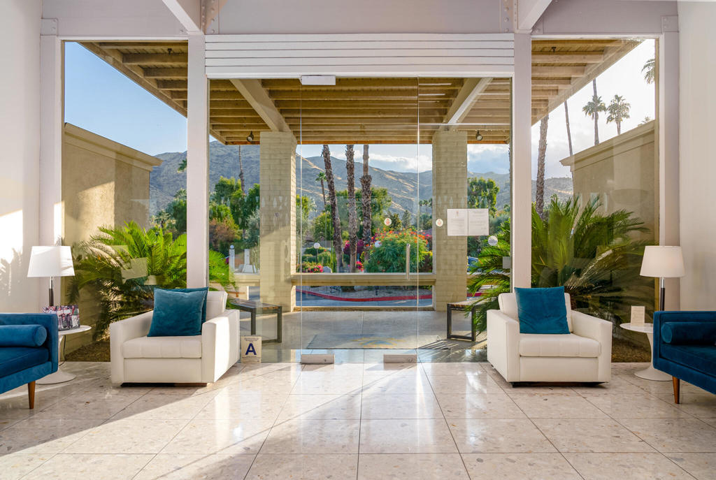 303 Westlake Terrace