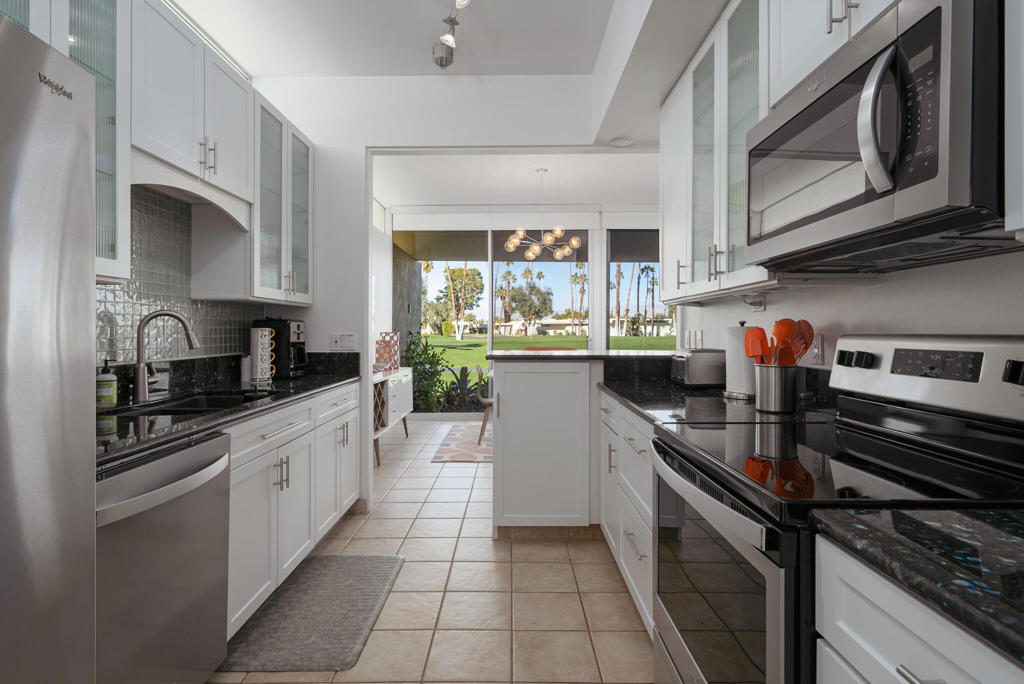 303 Westlake Terrace