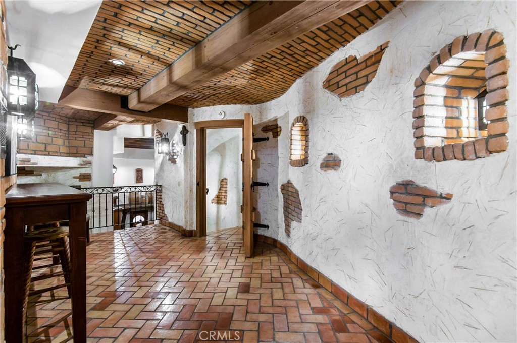 27902 Via Madrina