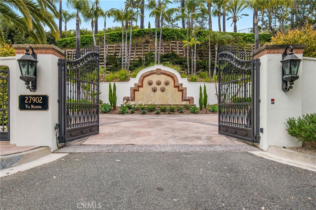 27902 Via Madrina