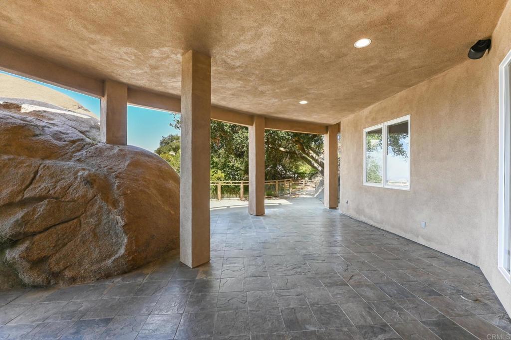 28521 Gladstone Court