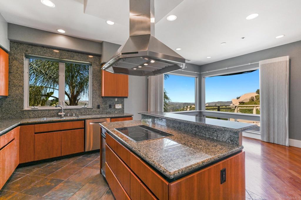 28521 Gladstone Court