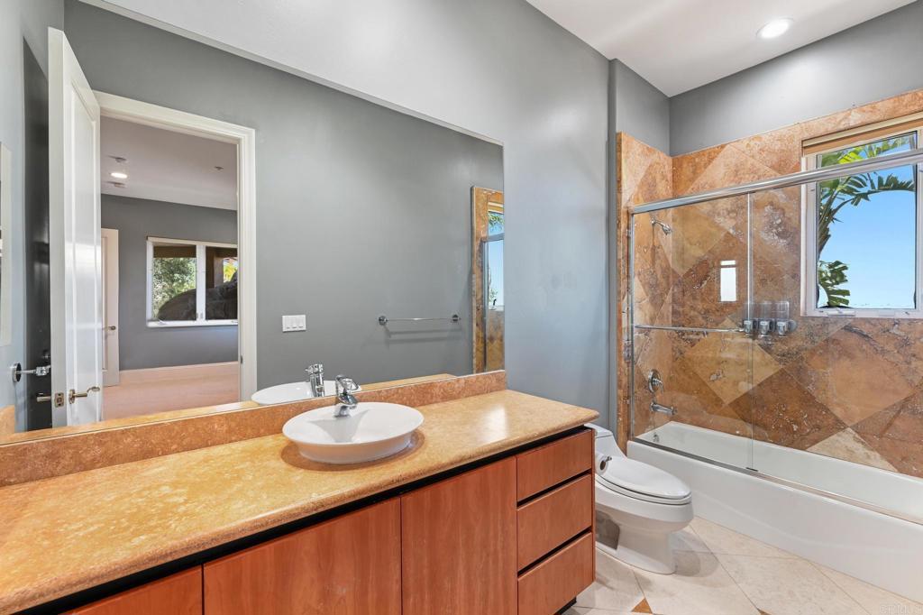 28521 Gladstone Court