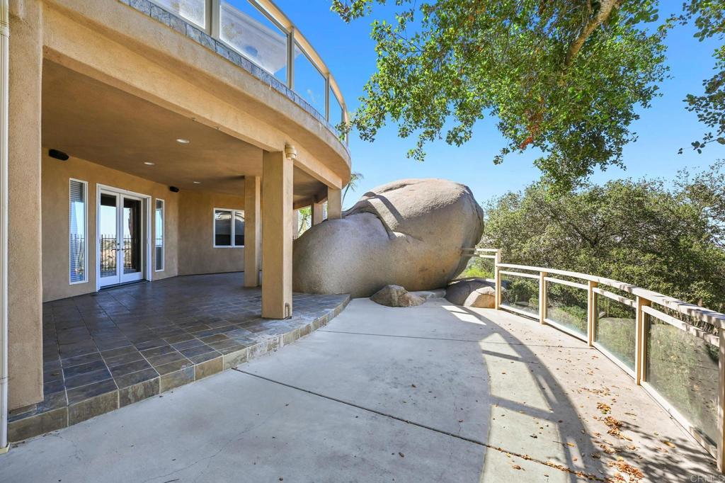 28521 Gladstone Court