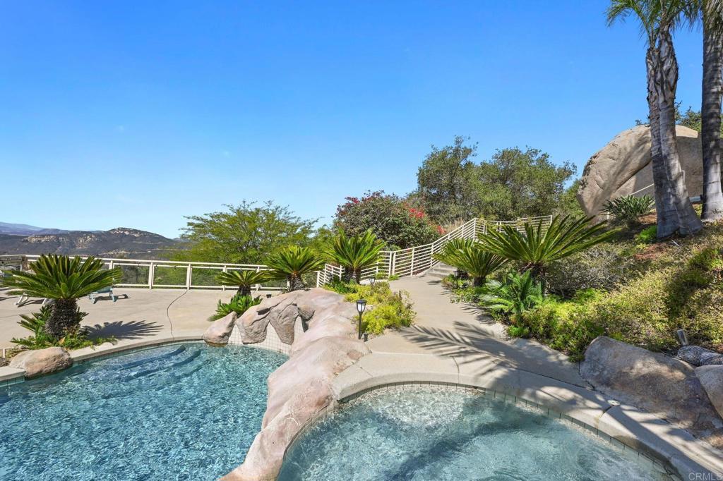 28521 Gladstone Court