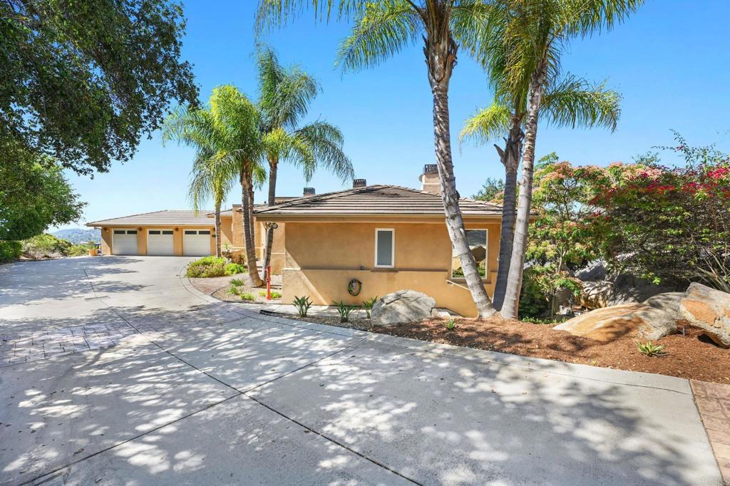 28521 Gladstone Court