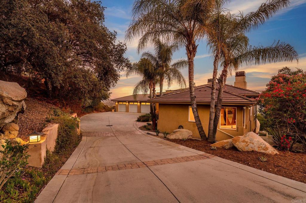 28521 Gladstone Court