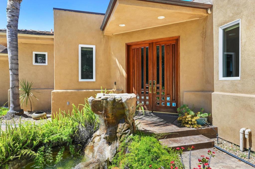 28521 Gladstone Court