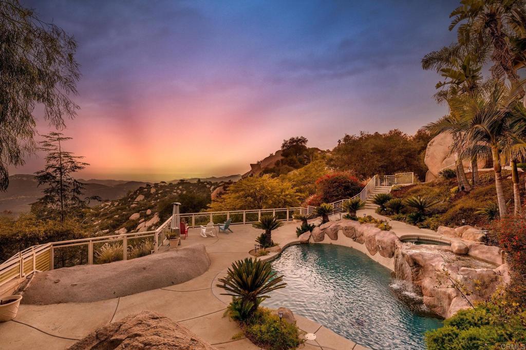 28521 Gladstone Court