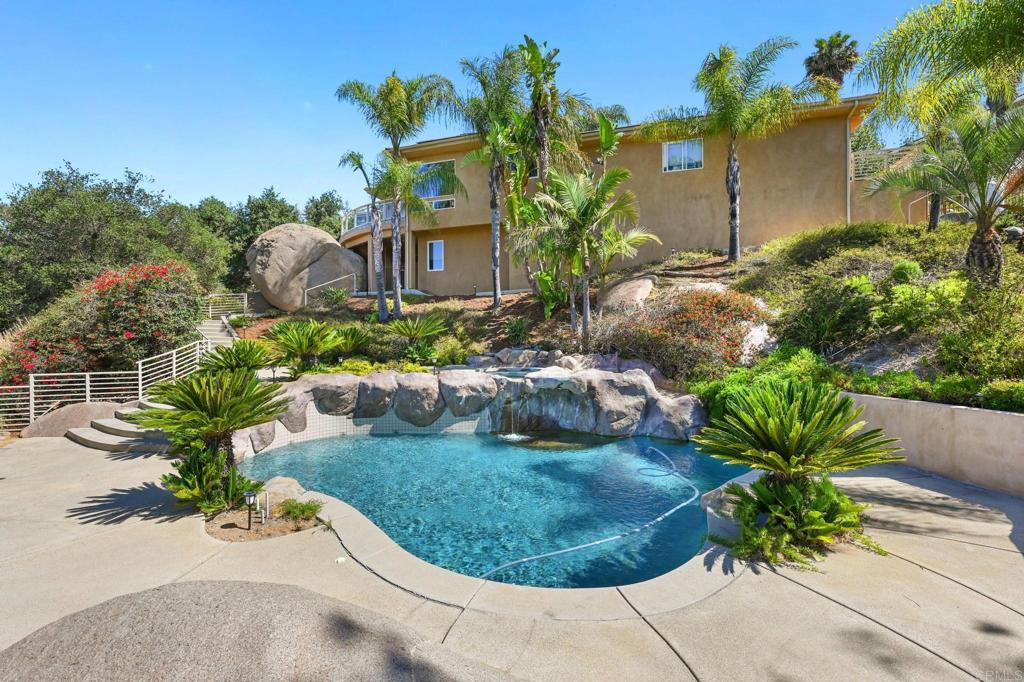 28521 Gladstone Court