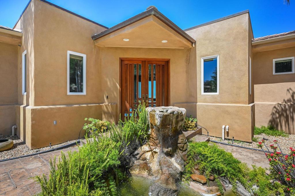 28521 Gladstone Court