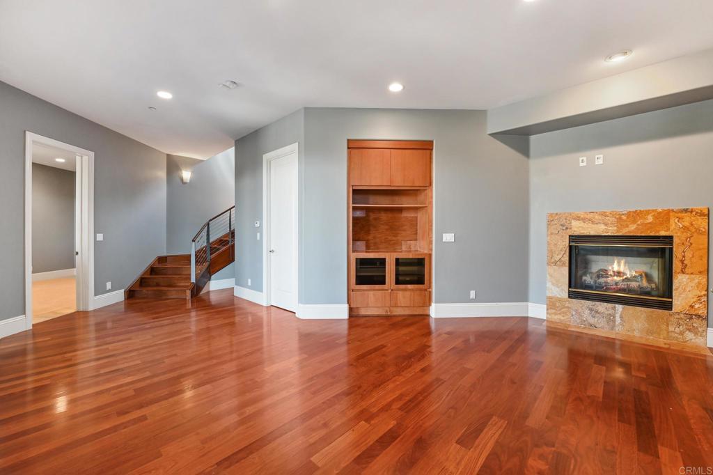 28521 Gladstone Court