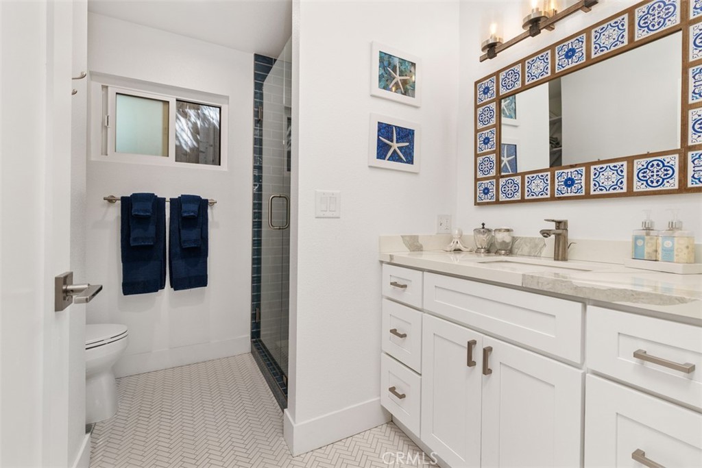 235 Avenida Lobeiro 117