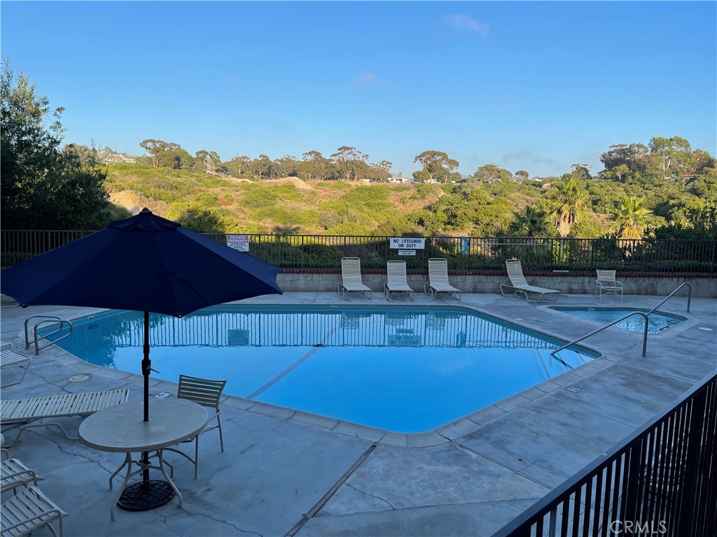 235 Avenida Lobeiro 117