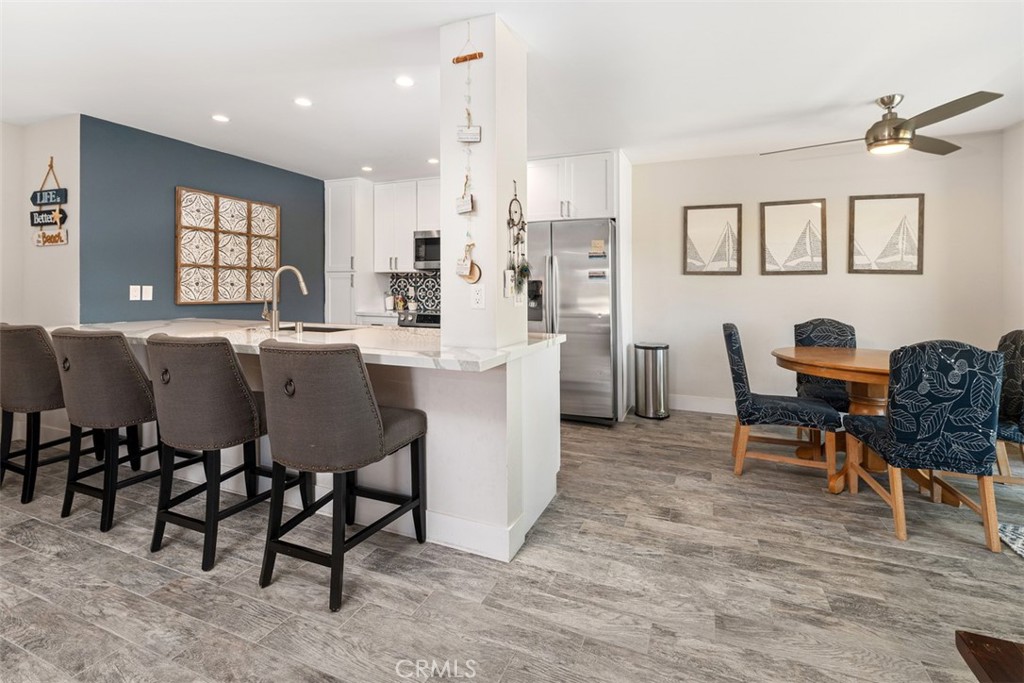 235 Avenida Lobeiro 117