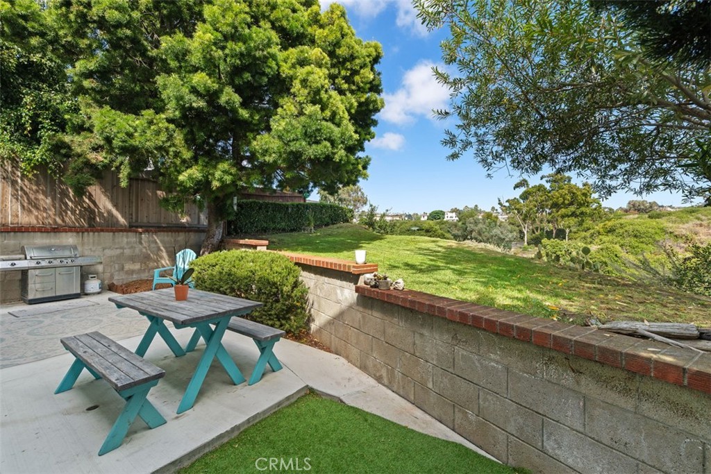 235 Avenida Lobeiro 117