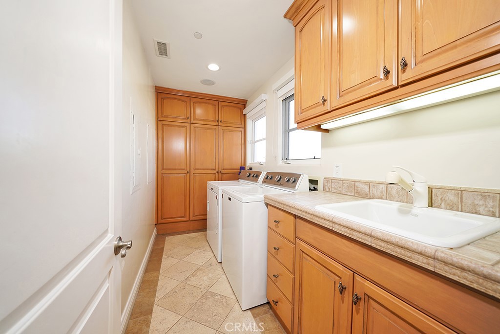 911 Buena Vista Unit: 1