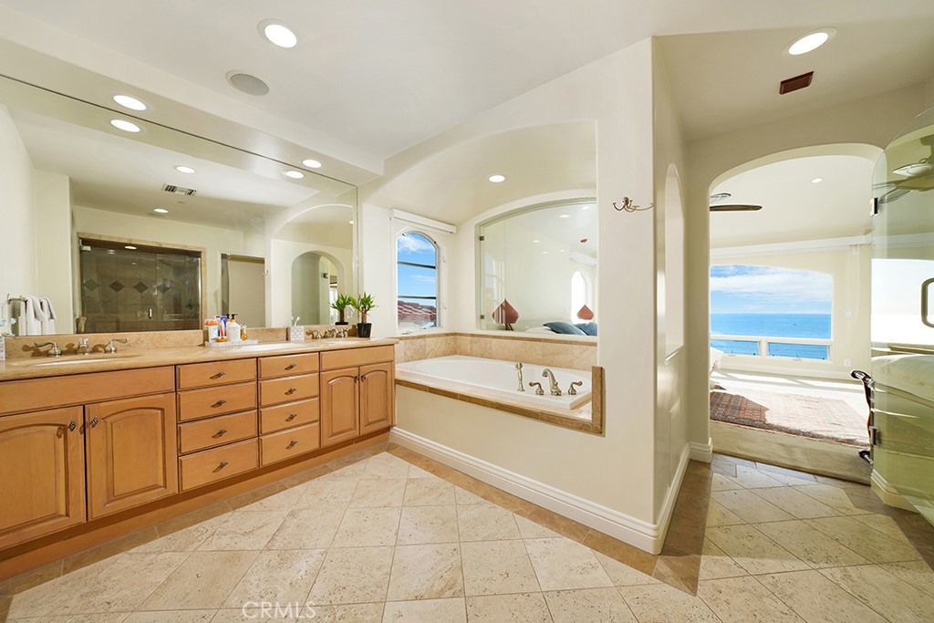 911 Buena Vista Unit: 1