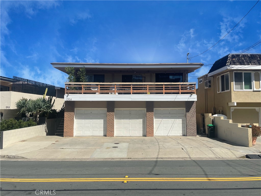 1514 Buena Vista D