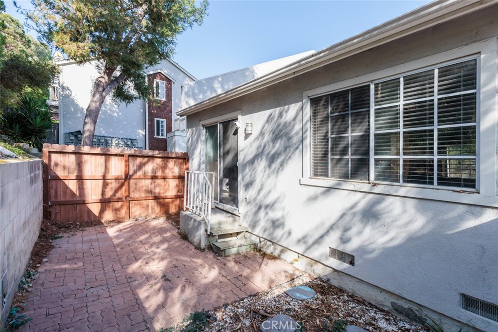 25062 Terrace Lantern 20