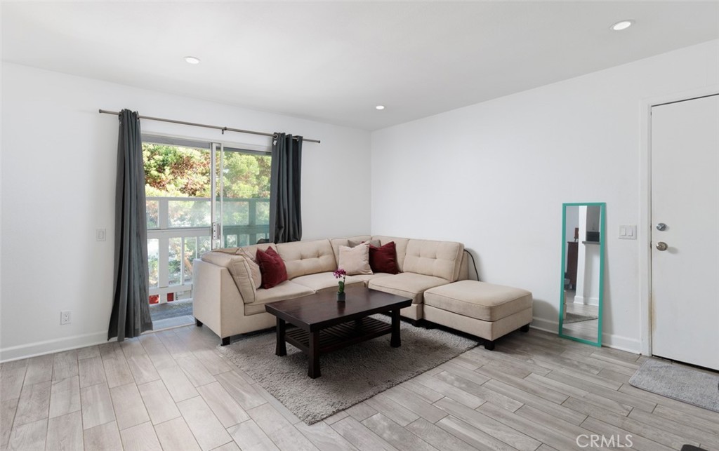 25062 Terrace Lantern 20