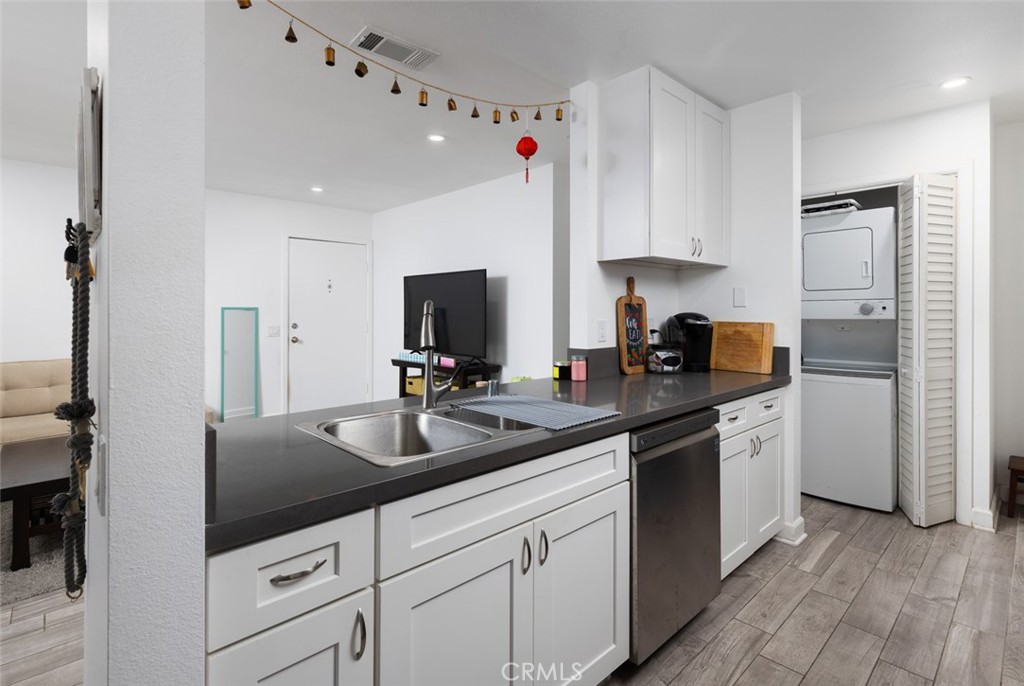 25062 Terrace Lantern 20