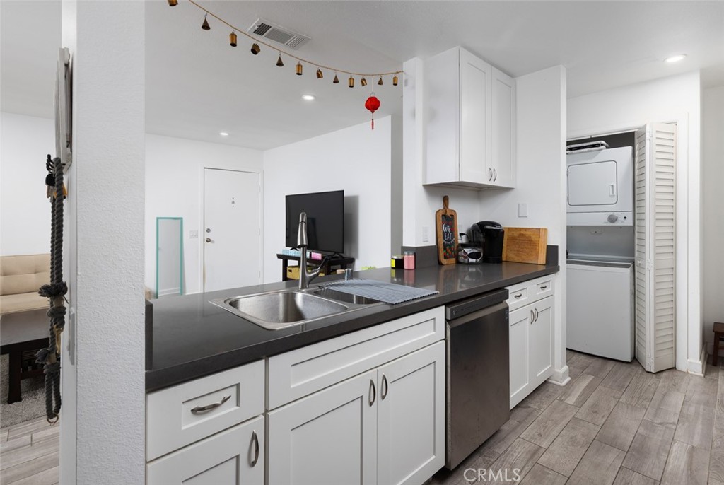 25062 Terrace Lantern 20