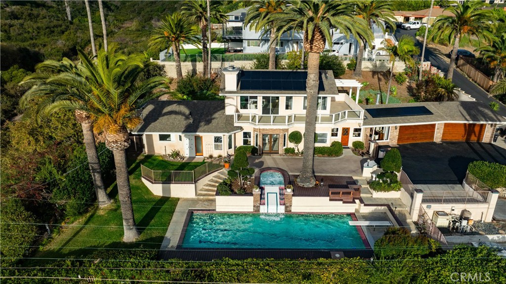 115 E Avenida De Los Lobos Marinos