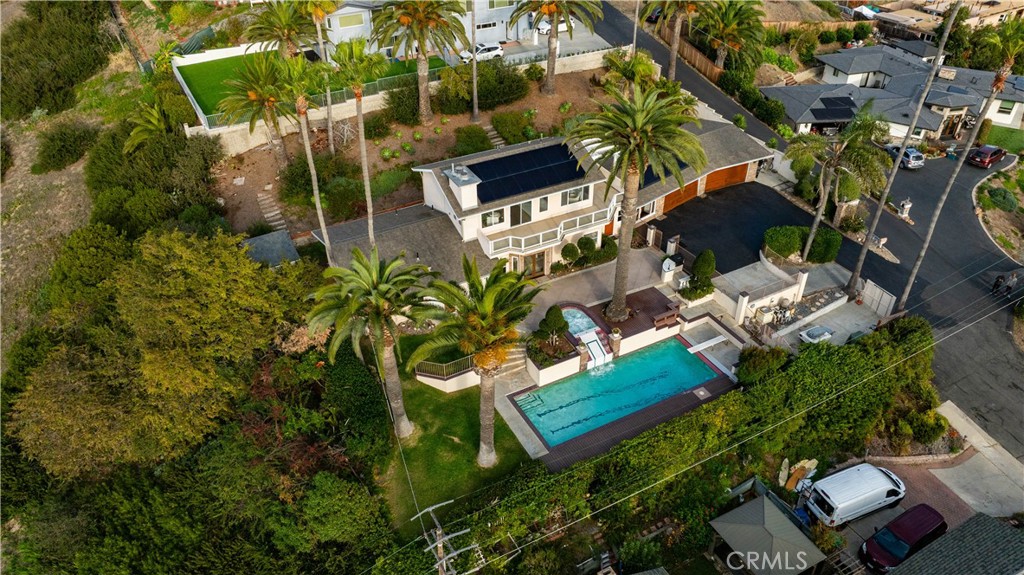 115 E Avenida De Los Lobos Marinos