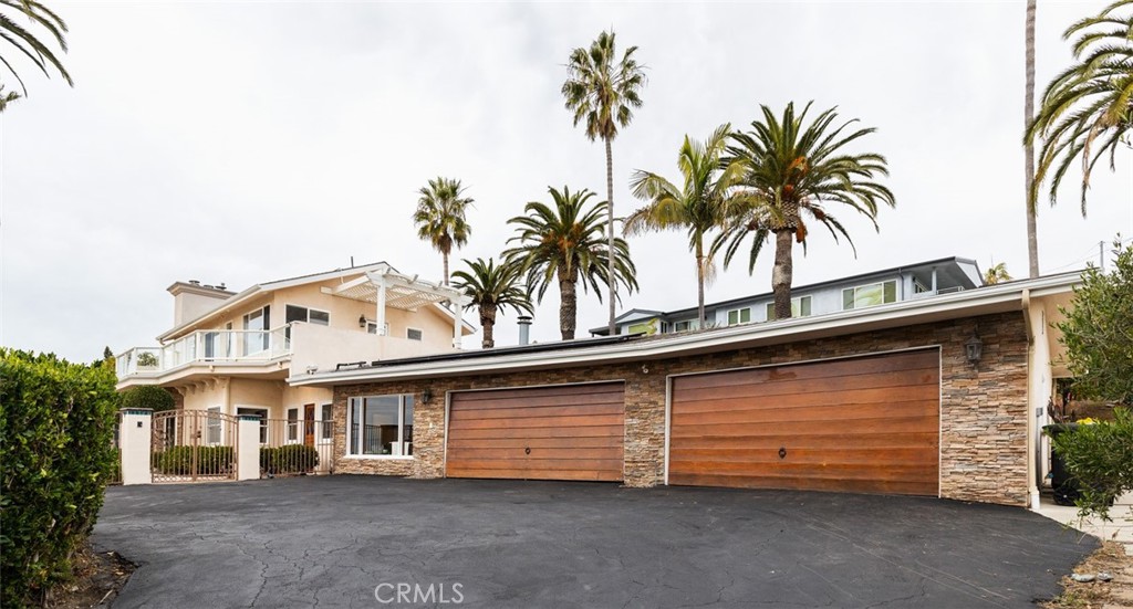 115 E Avenida De Los Lobos Marinos