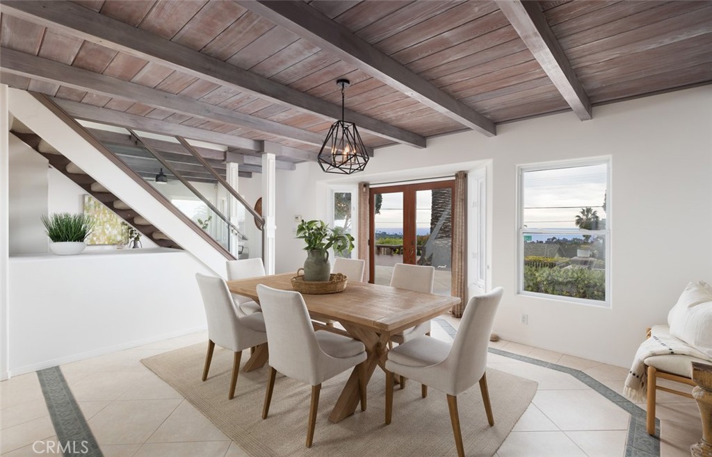 115 E Avenida De Los Lobos Marinos