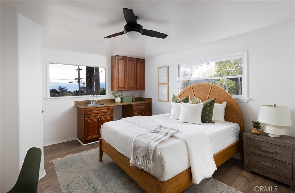 115 E Avenida De Los Lobos Marinos