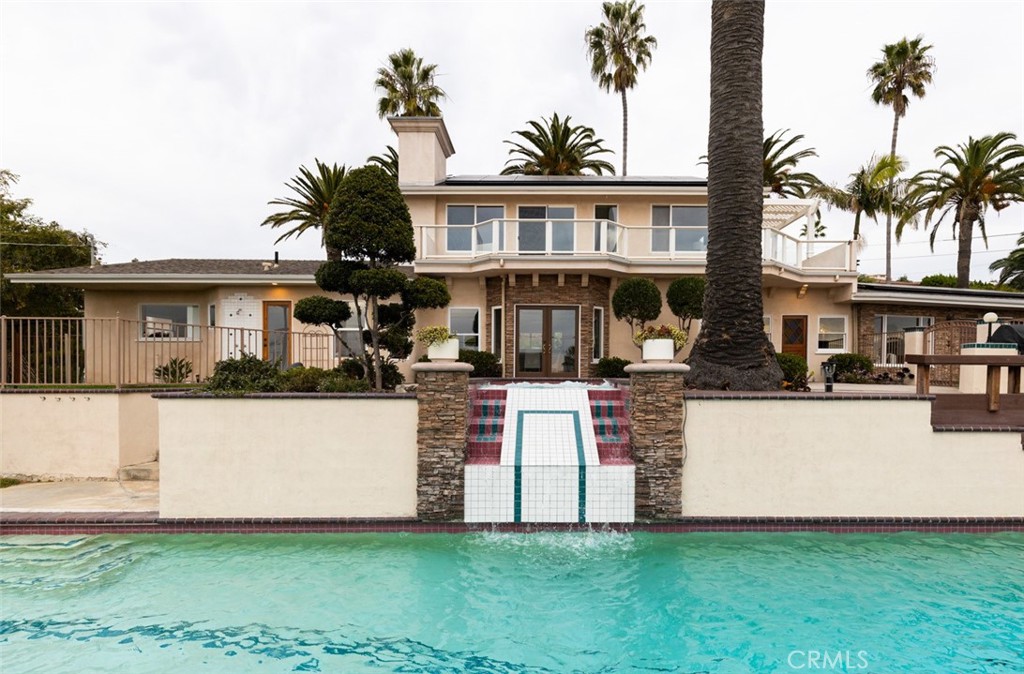 115 E Avenida De Los Lobos Marinos