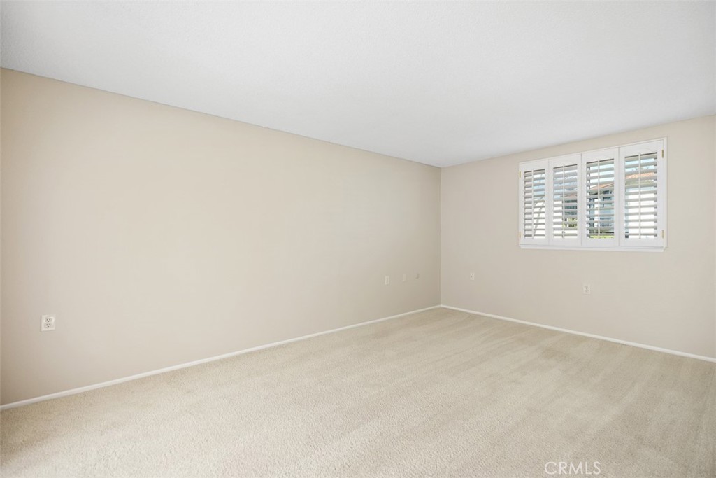 2245 Via Mariposa E B