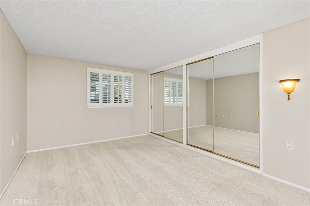 2245 Via Mariposa E B