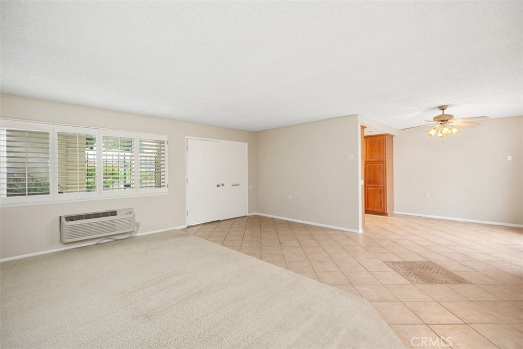 2245 Via Mariposa E B