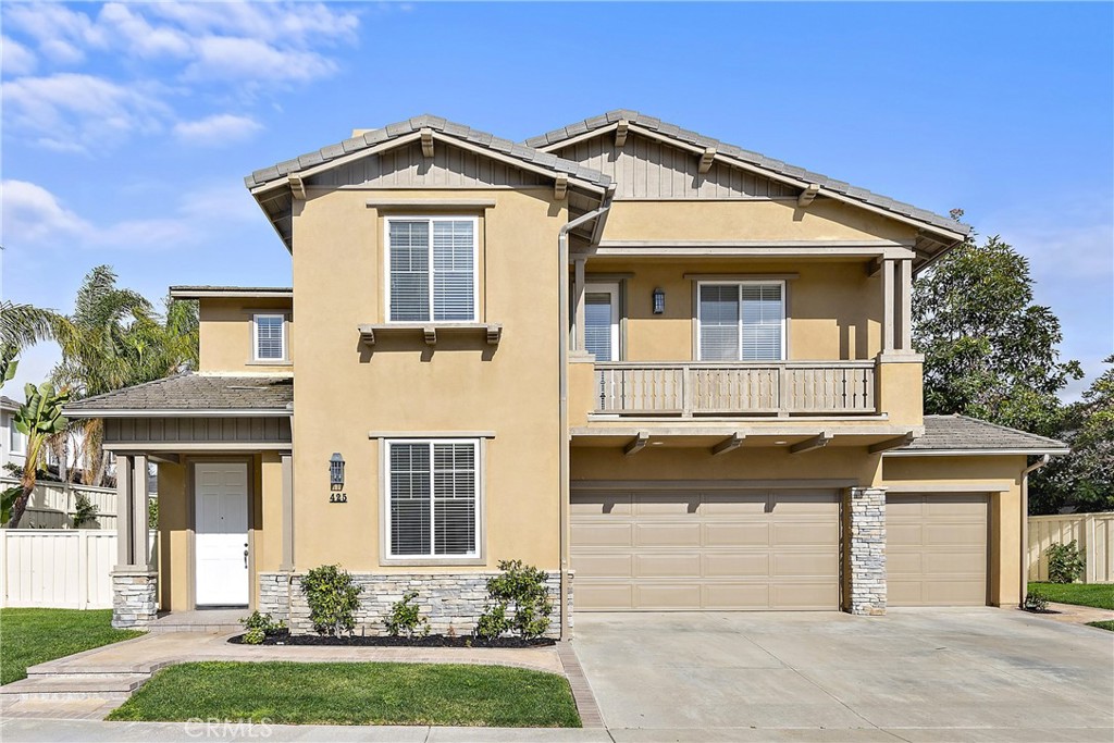 425 Camino Flora Vista